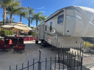 Site 192 Large RV parking area with Built-In BBQ and Washer/Dryer