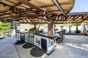 Site 194 Entertainers lot with Built-In BBQ, Huge shingled cover and Washer/Dryer