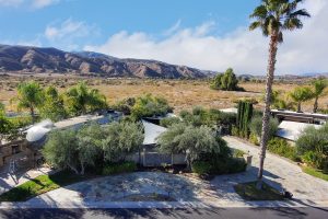 Site 560 Massive Sunset Lot with Fireplace and Fire pit with washer/dryer and Flagstone Drive